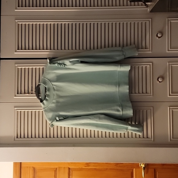 Sweater - Picture 1 of 9